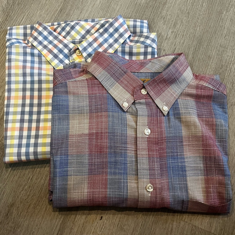 Lot of 2 Men’s Roundtree & Yorke Gold Label Short sleeve button down Shirts Sz L